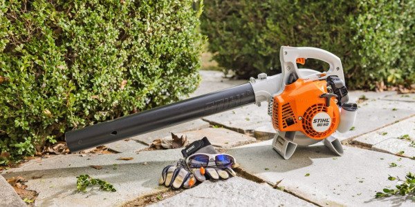 Petrol Blower vs Cordless Blower: Which One is Right for You?